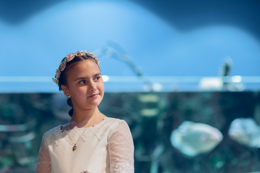 irene en su reportaje de comunion en el acuario de zaragoza